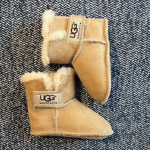 Baby UGG boots NWOT